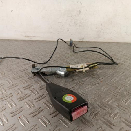 Attache ceinture avant gauche RENAULT CLIO 2