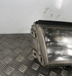 Optique avant principal droit (feux)(phare) MERCEDES CLASSE C 202