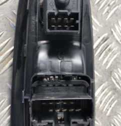 Interrupteur de leve vitre avant gauche RENAULT CLIO 2 Photo n°3