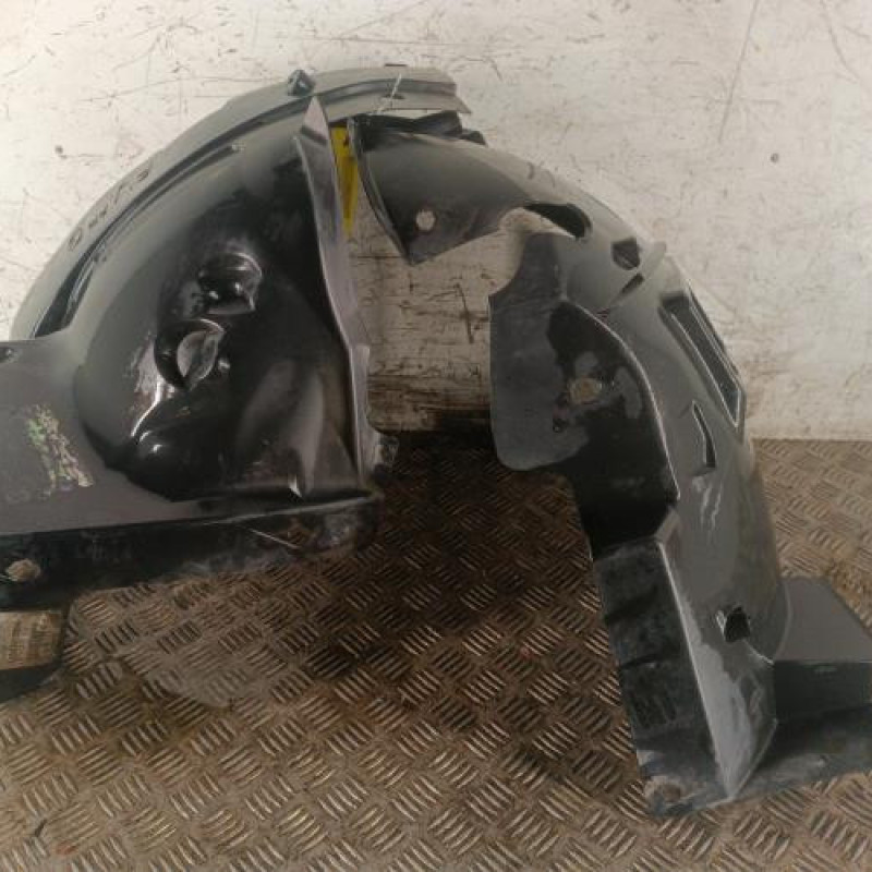 Pare boue avant gauche NISSAN NV300 Pare boue avant gauche NISSAN NV300