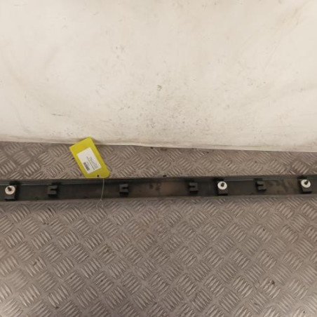 Baguette de porte avant droite PEUGEOT 2008 1