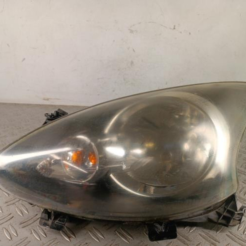 Optique avant principal gauche (feux)(phare) TOYOTA AYGO 1