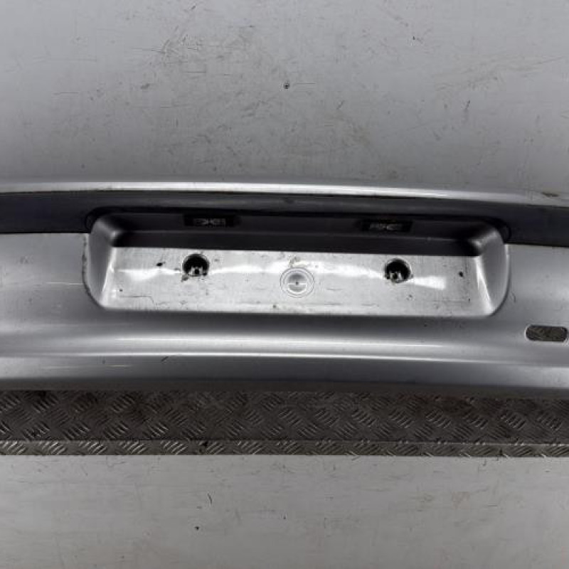 Pare choc arriere PEUGEOT 106