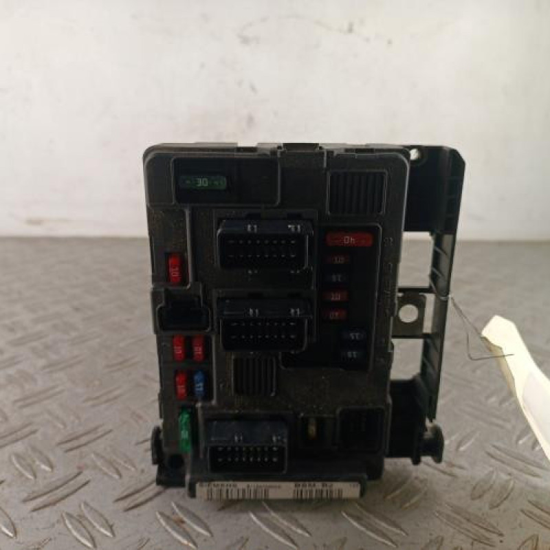 Boitier servitude moteur (BSM) PEUGEOT 206