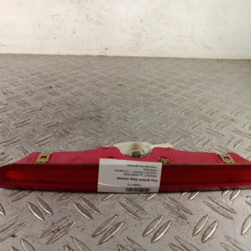 Feu arriere stop central RENAULT LAGUNA 2 Feu arriere stop central RENAULT LAGUNA 2