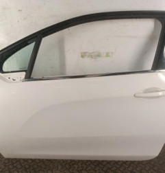 Porte avant gauche PEUGEOT 208 1 Photo n°1