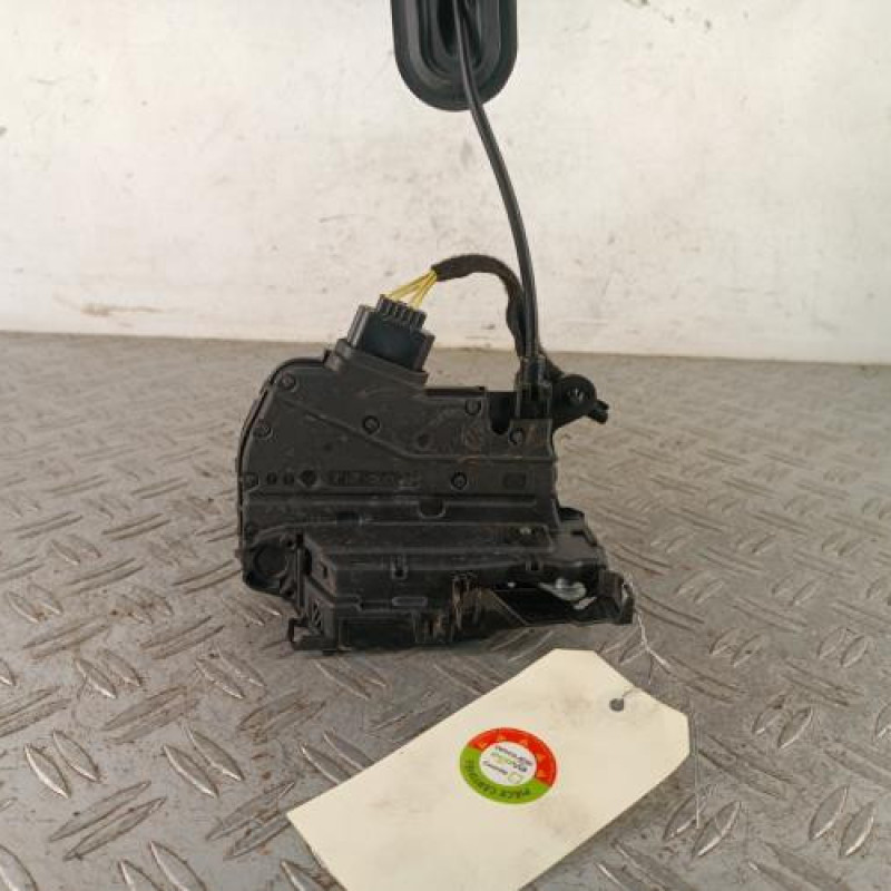 Serrure avant droit RENAULT CAPTUR 1 Serrure avant droit RENAULT CAPTUR 1