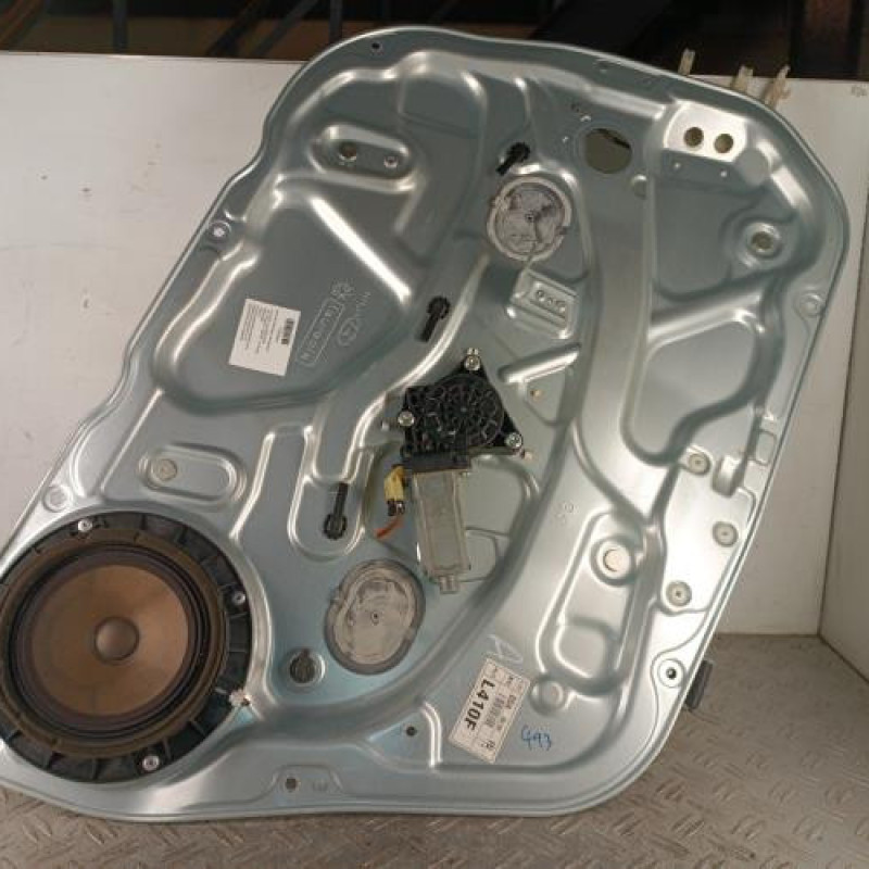 Leve vitre electrique avant gauche HYUNDAI I 30 1