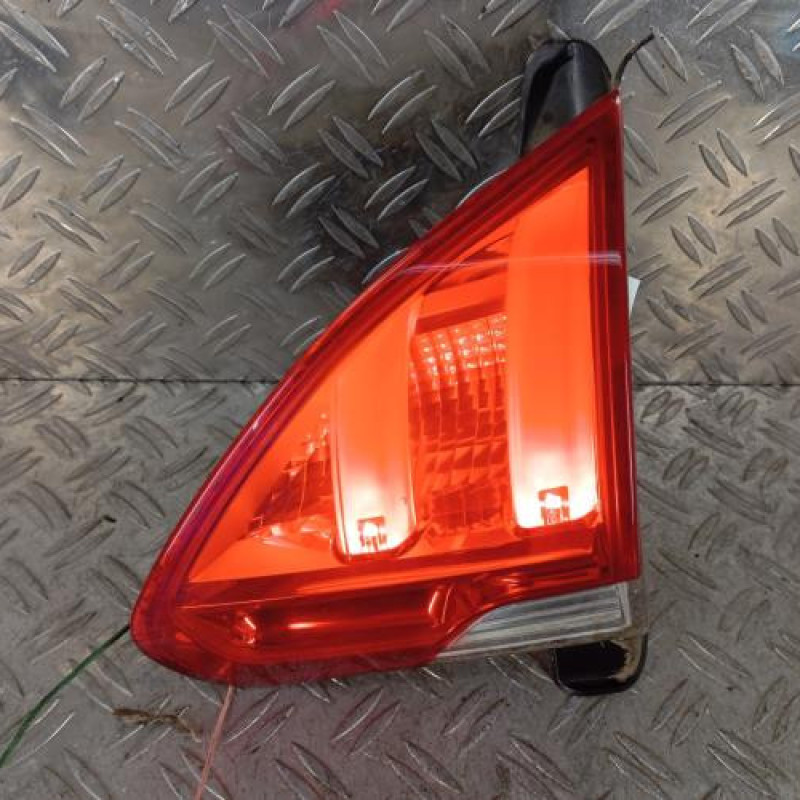 Feu arriere secondaire droit (feux) PEUGEOT 2008 1