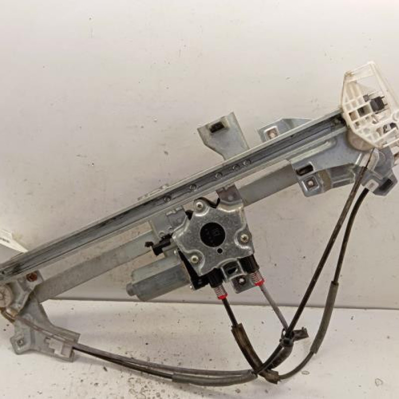 Leve vitre electrique avant gauche PEUGEOT PARTNER 1