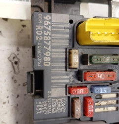 Boitier servitude moteur (BSM) CITROEN C4 PICASSO 1 Photo n°3