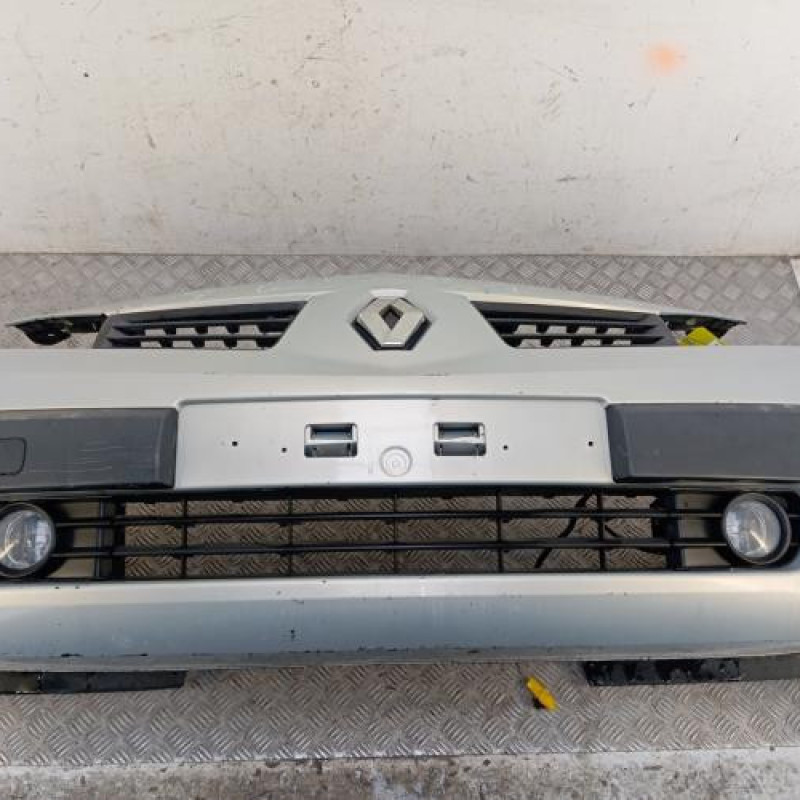 Pare choc avant RENAULT MEGANE 2