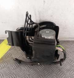 Bloc ABS (freins anti-blocage) PEUGEOT 2008 1 Photo n°1