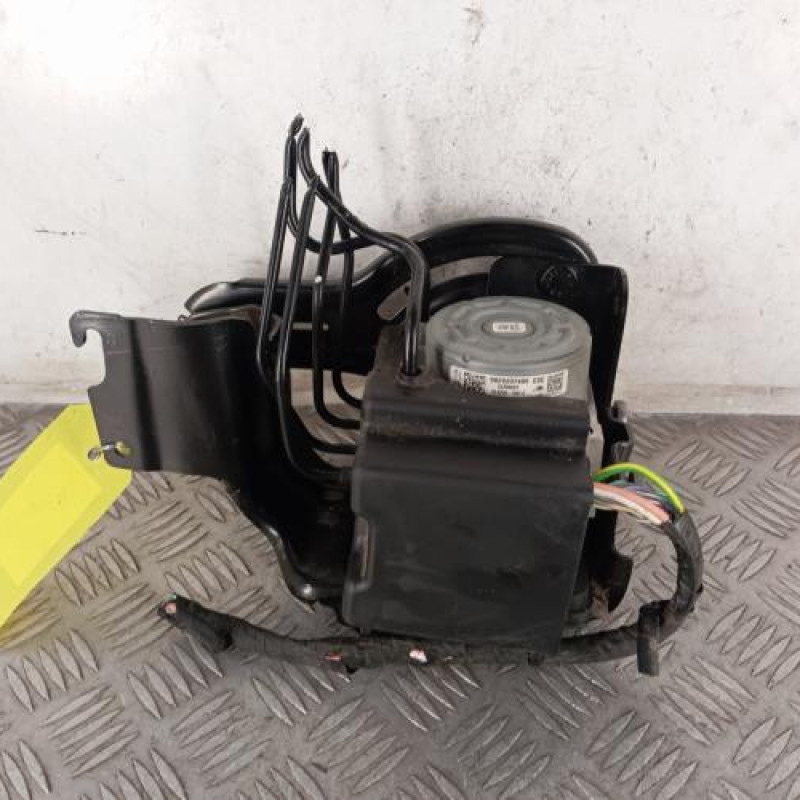 Bloc ABS (freins anti-blocage) PEUGEOT 2008 1 Bloc ABS (freins anti-blocage) PEUGEOT 2008 1