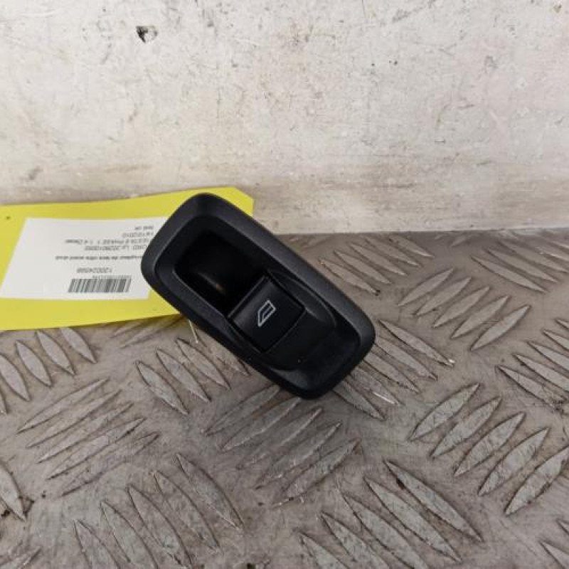 Interrupteur de leve vitre avant droit FORD FIESTA 6