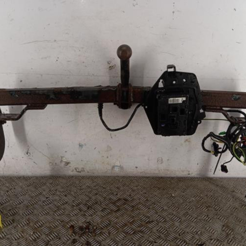 Attelage (boule de remorquage) PEUGEOT 308 1 SW