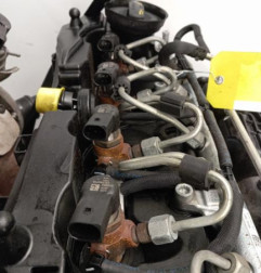 Moteur VOLKSWAGEN TOURAN 2 Photo n°7