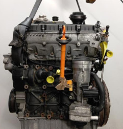 Moteur VOLKSWAGEN GOLF 5 Photo n°1