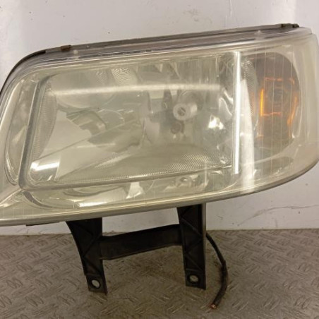 Optique avant principal gauche (feux)(phare) VOLKSWAGEN TRANSPORTER 5 Photo n°1