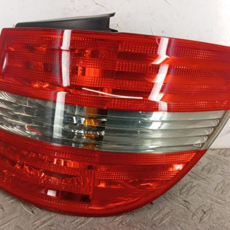 Feu arriere principal droit (feux) MERCEDES CLASSE B 245