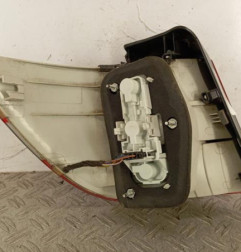 Feu arriere principal droit (feux) MERCEDES CLASSE B 245 Photo n°3