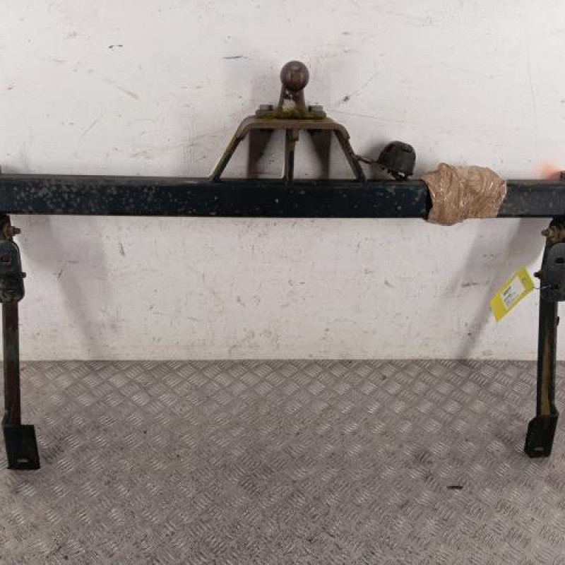 Attelage (boule de remorquage) RENAULT TRAFIC 2