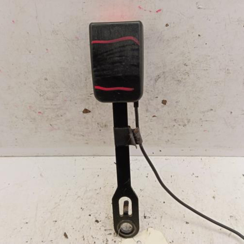 Attache ceinture avant gauche PEUGEOT 307 Attache ceinture avant gauche PEUGEOT 307