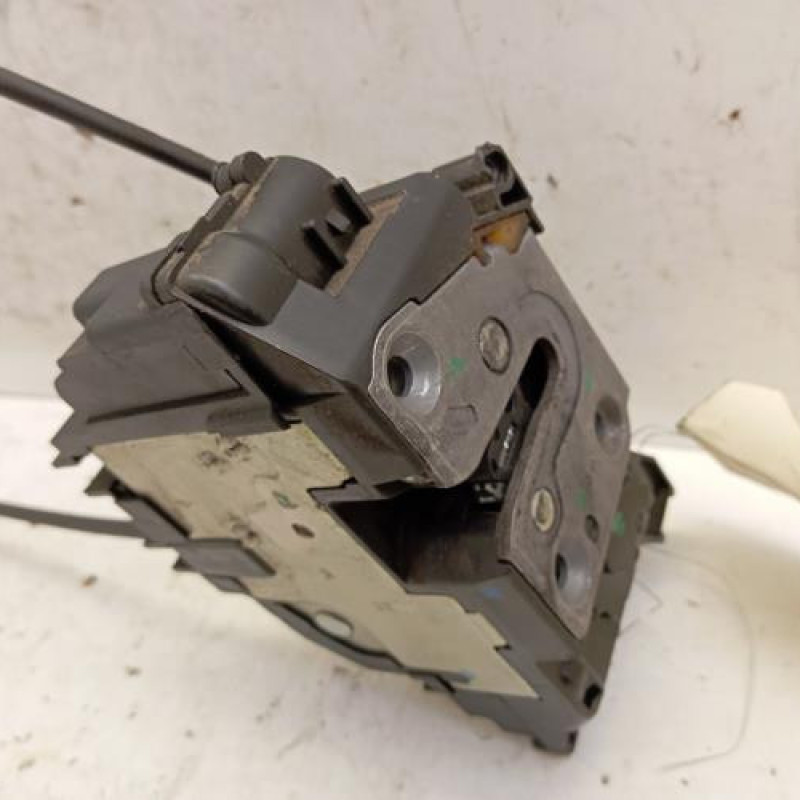 Serrure avant droit RENAULT GRAND MODUS Serrure avant droit RENAULT GRAND MODUS