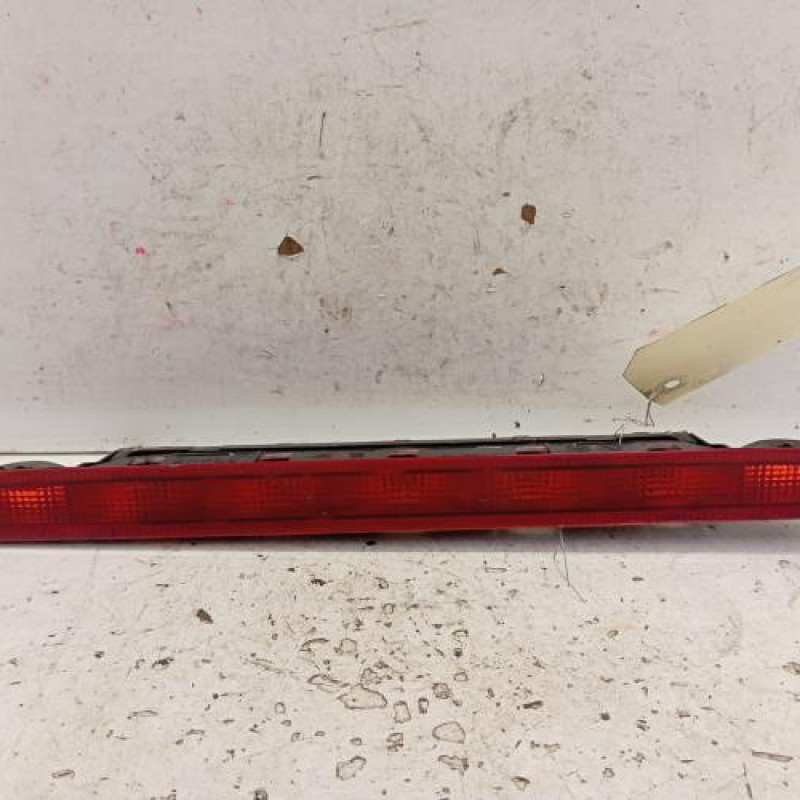 Feu arriere stop central PEUGEOT PARTNER 1