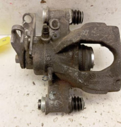 Etrier arriere droit (freinage) RENAULT MASTER 3 Photo n°1