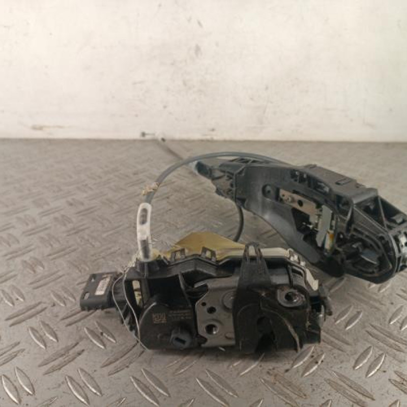 Serrure arriere gauche PEUGEOT 3008 2