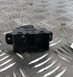 Interrupteur de leve vitre arriere gauche HYUNDAI I 20 2