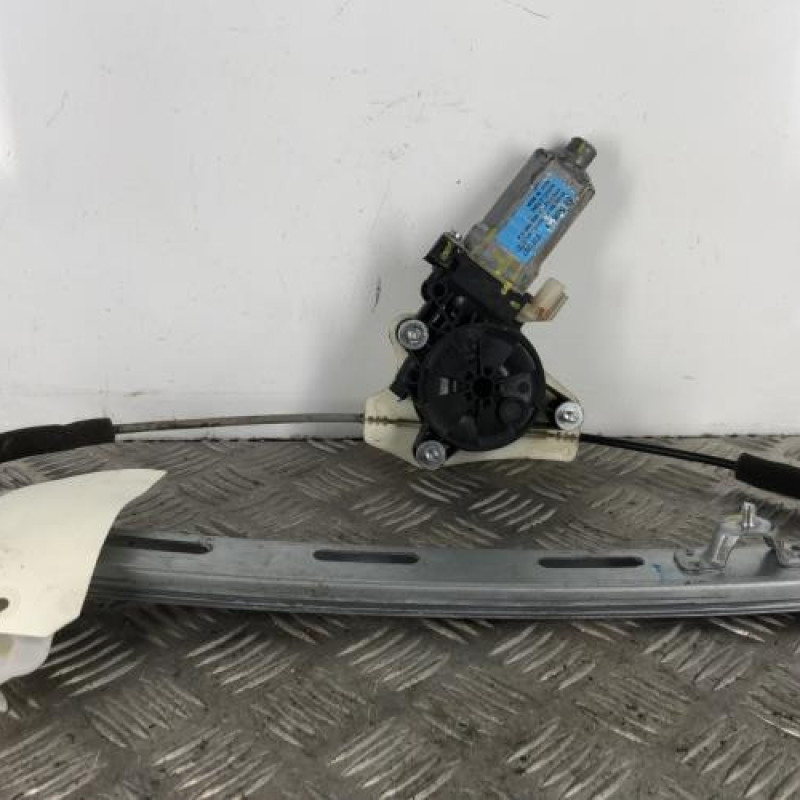 Leve vitre electrique arriere droit HYUNDAI I 20 2