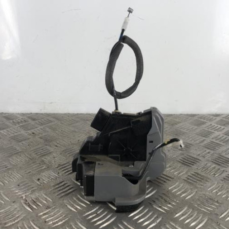 Serrure arriere gauche HYUNDAI I 20 2 Photo n°1