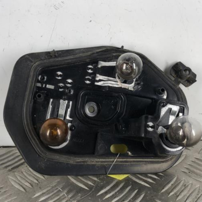 Platine feu arriere droit PEUGEOT 206