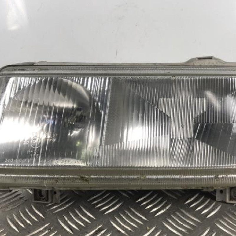 Optique avant principal gauche (feux)(phare) VOLKSWAGEN PASSAT 3