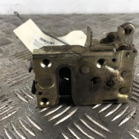 Serrure avant gauche CITROEN SAXO