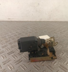 Serrure arriere gauche PEUGEOT 205