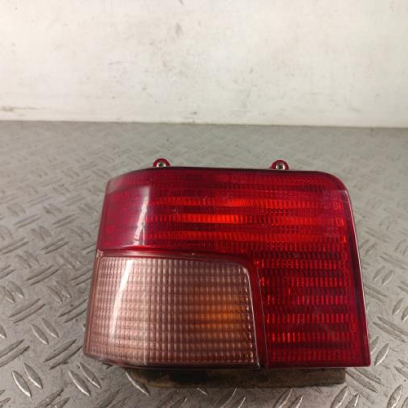 Feu arriere principal gauche (feux) PEUGEOT 205