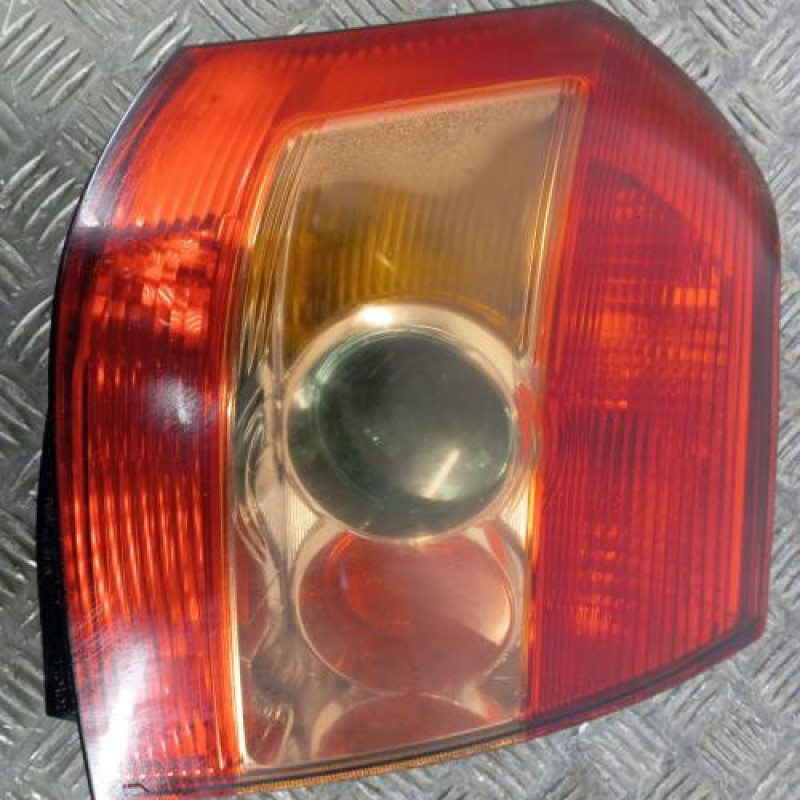 Feu arriere principal droit (feux) TOYOTA COROLLA 10