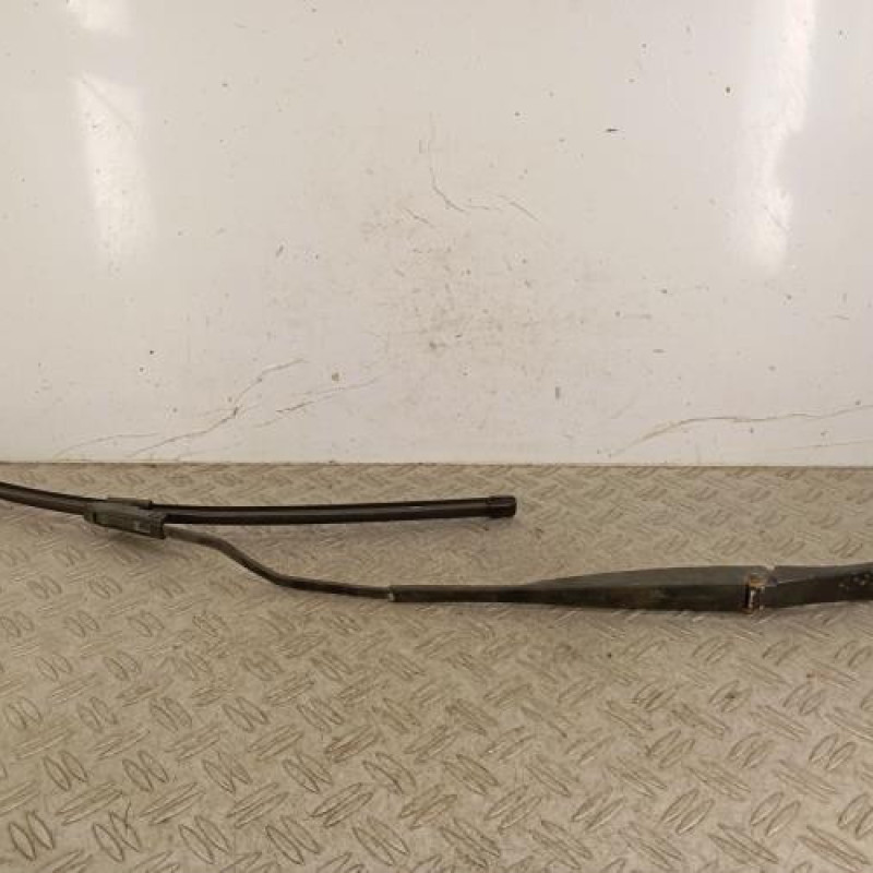 Bras essuie glace avant gauche RENAULT CLIO 3