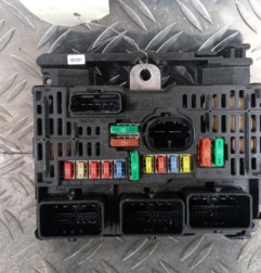 Boitier servitude moteur (BSM) PEUGEOT 407 Photo n°1