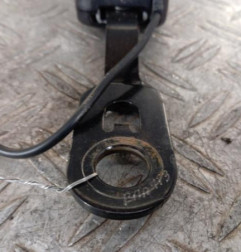 Attache ceinture avant droit PEUGEOT 207 Photo n°3