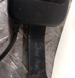 Attache ceinture avant gauche PEUGEOT 207 Photo n°4