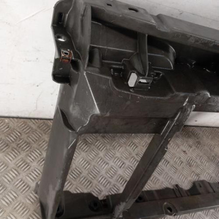 Face avant PEUGEOT 208 1