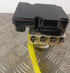 Bloc ABS (freins anti-blocage) HYUNDAI I 20 2 Photo n°1