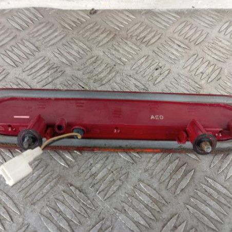 Feu arriere stop central KIA CERATO