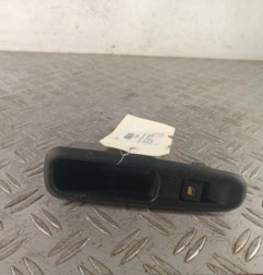 Interrupteur de leve vitre arriere gauche PEUGEOT 3008 1 Photo n°1