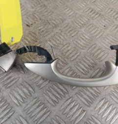 Poignee porte avant droit VOLKSWAGEN GOLF 7 Photo n°1