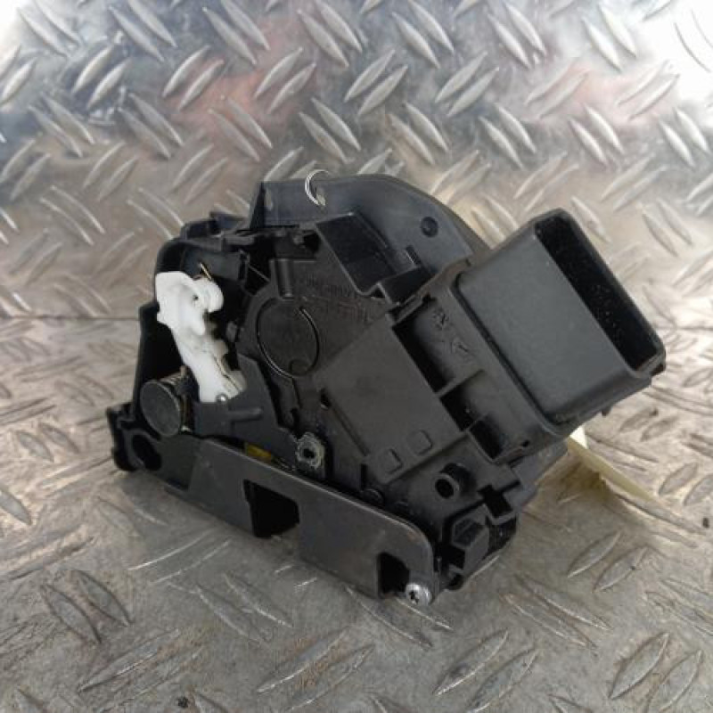 Serrure avant gauche VOLVO XC 60 1